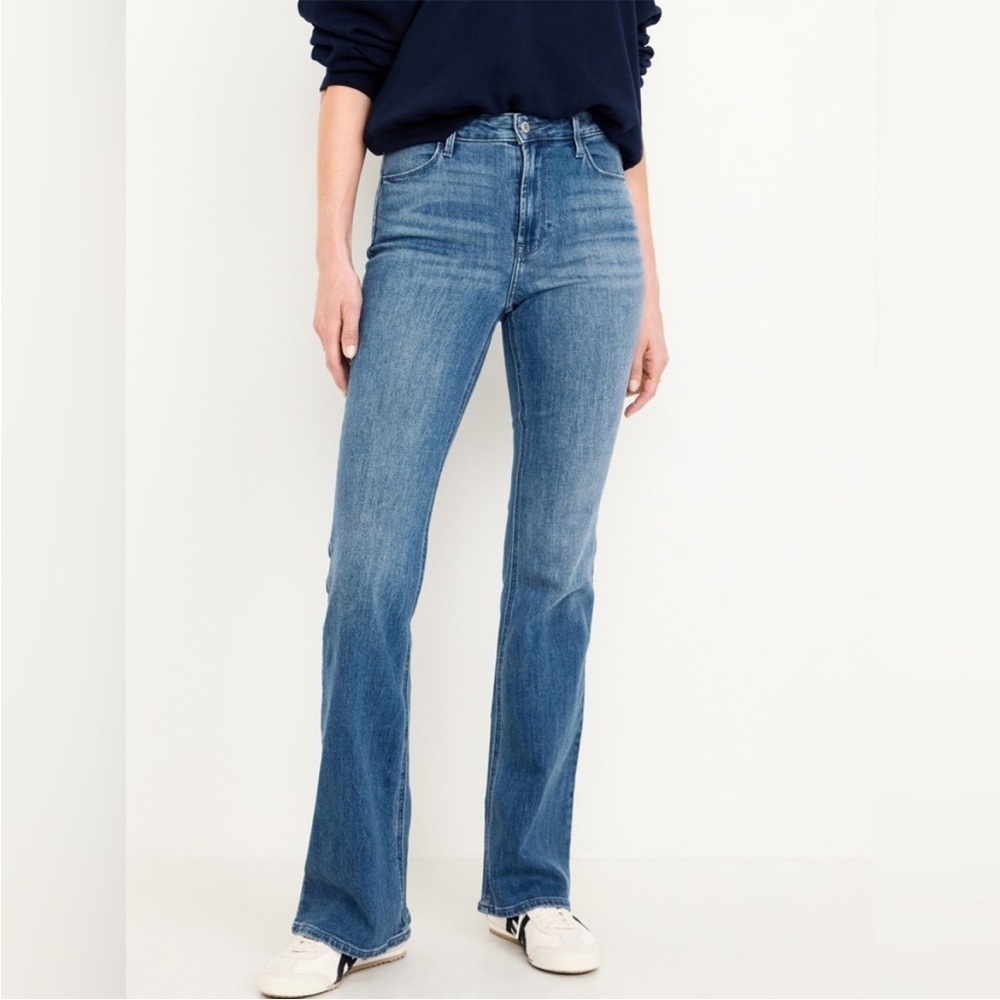 Old Navy NWT High-Waisted Wow Flare Jeans Size 12 Med Blue Hippie Flare Denim